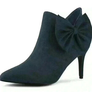 Women's black bow ankle boots size 9